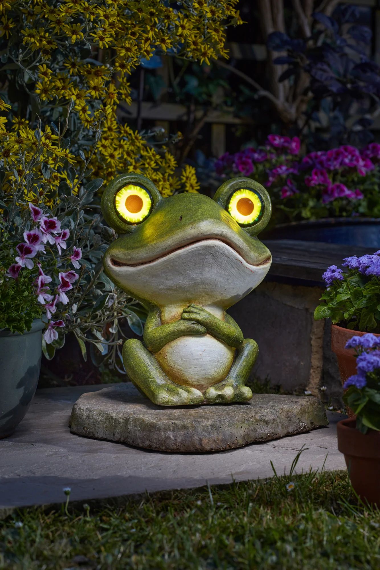 Solarfigur Frosch mit blinkenden Augen