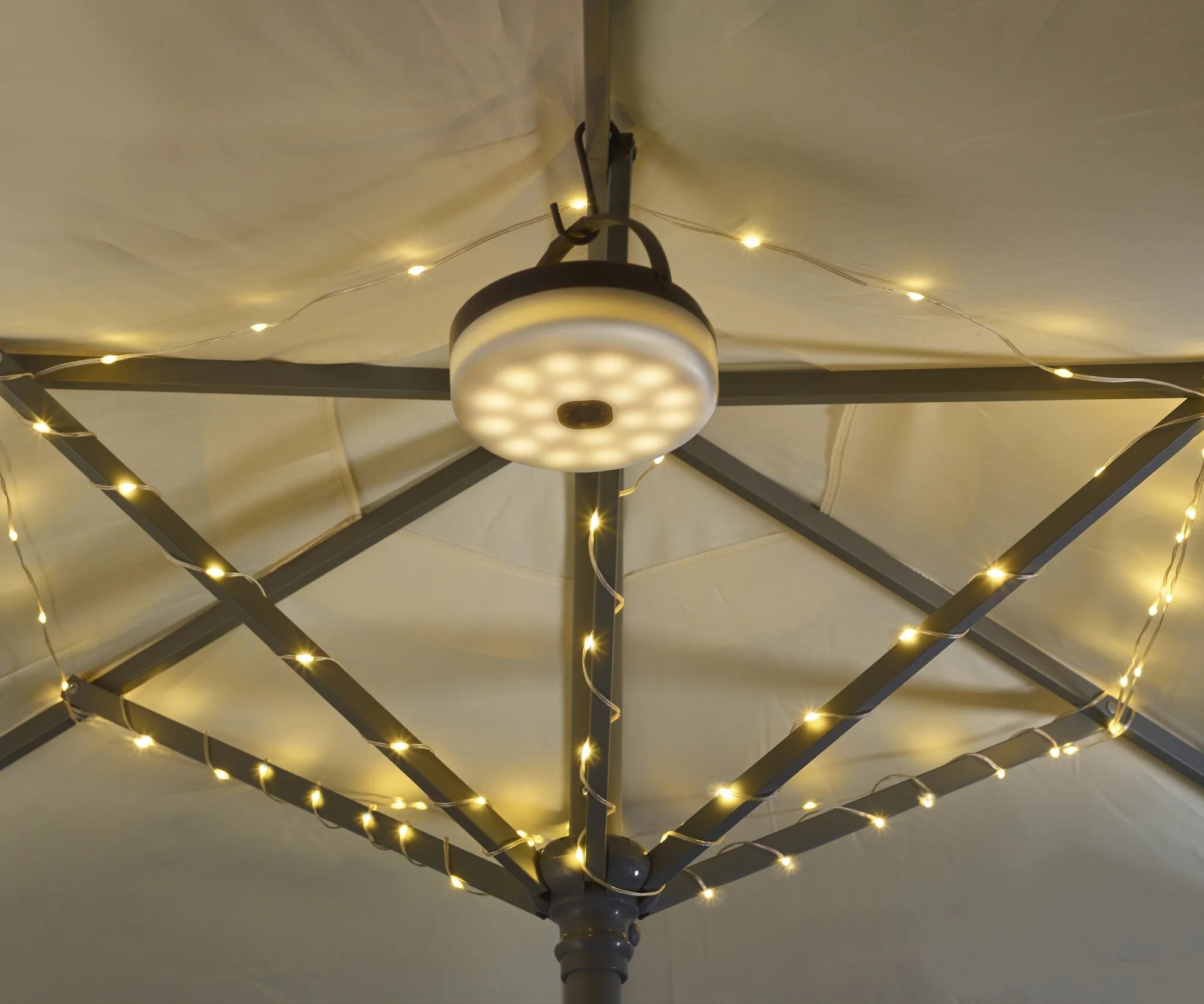 Guirlande solaire rétractable 4-en-1, 100 LED